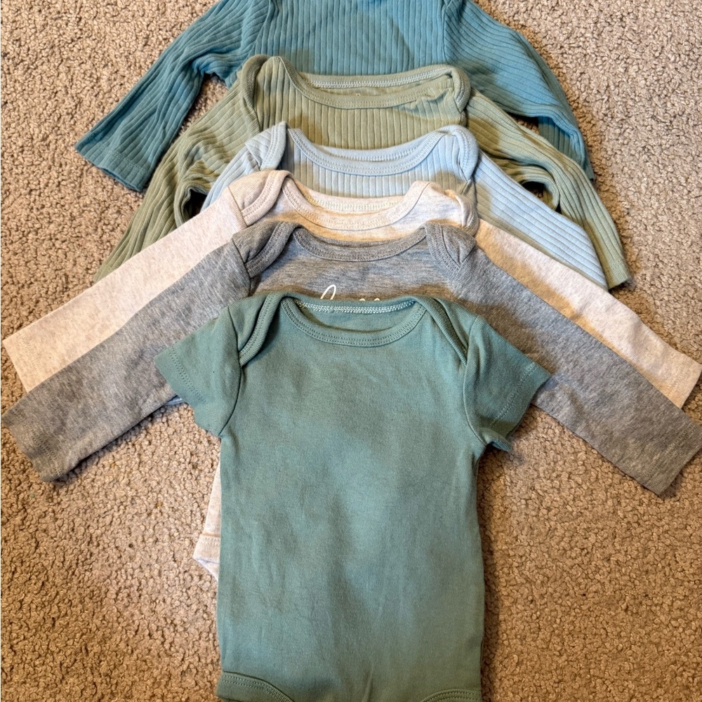 Cloud island onesies 0-3 months